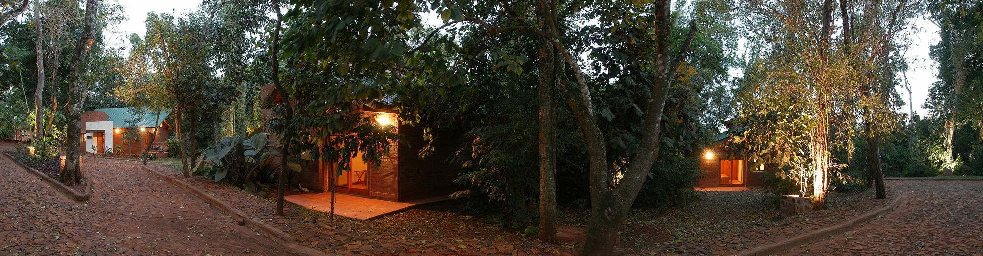 Raices Amambai Lodges Puerto Iguazú Zewnętrze zdjęcie